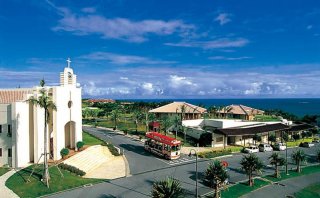 カヌチャベイホテル&ヴィラズホテル外観