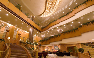 横浜ベイシェラトンホテル&タワーズホテル内観